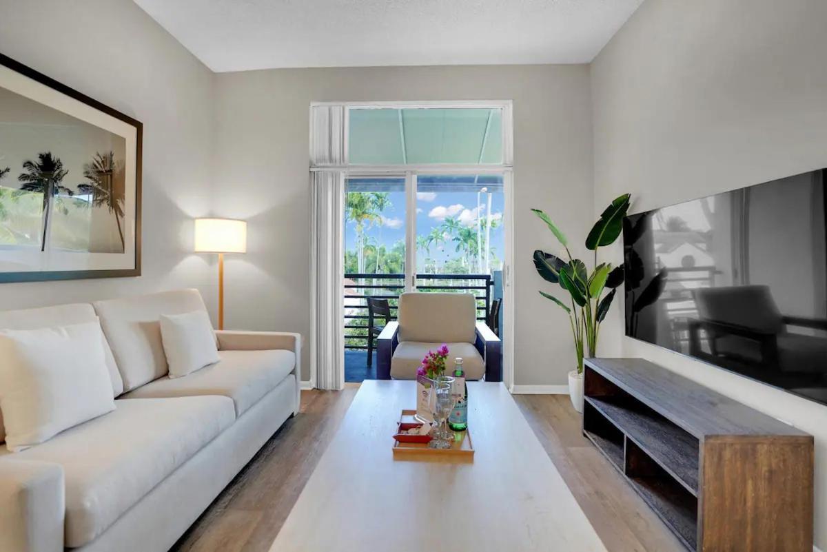Dharma Home Suites Dania Beach At Sheridan Ocean Club Buitenkant foto