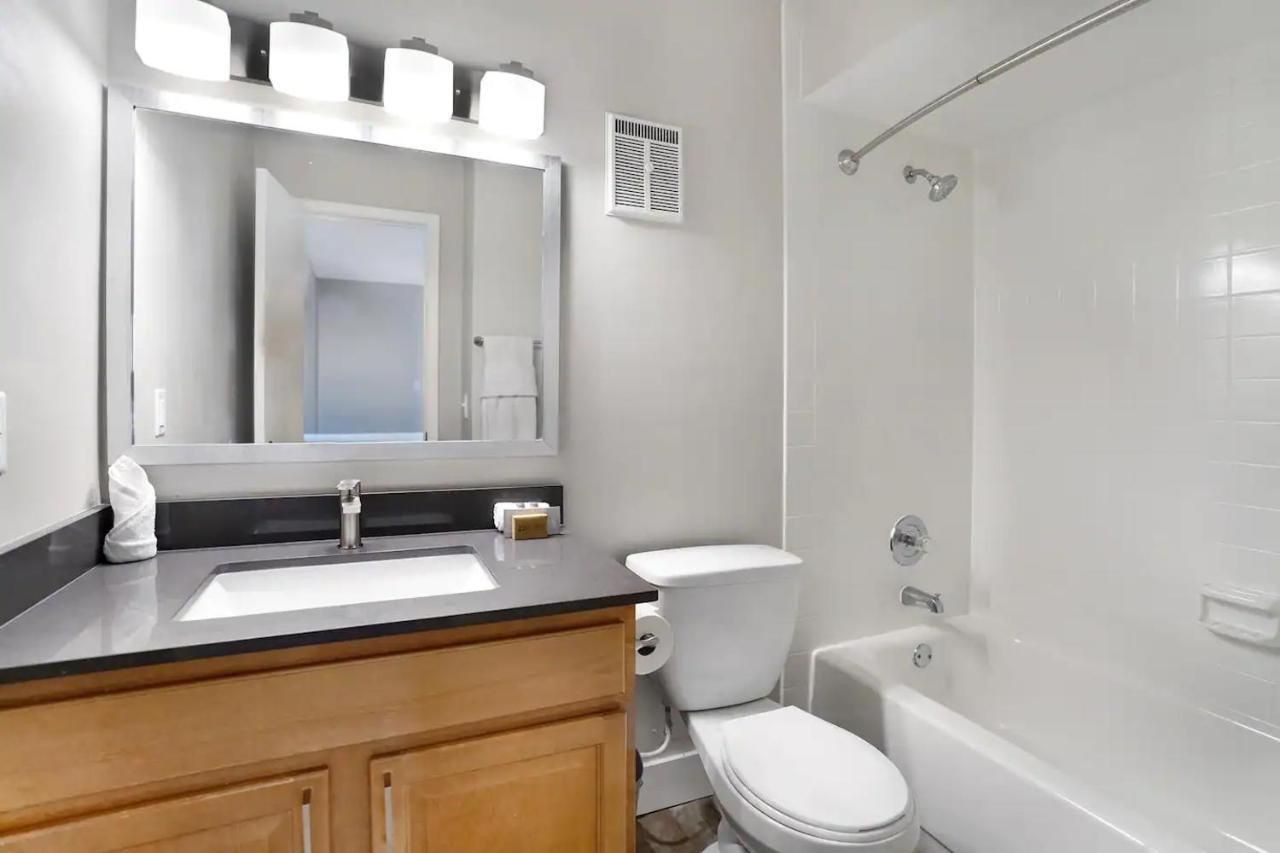 Dharma Home Suites Dania Beach At Sheridan Ocean Club Buitenkant foto