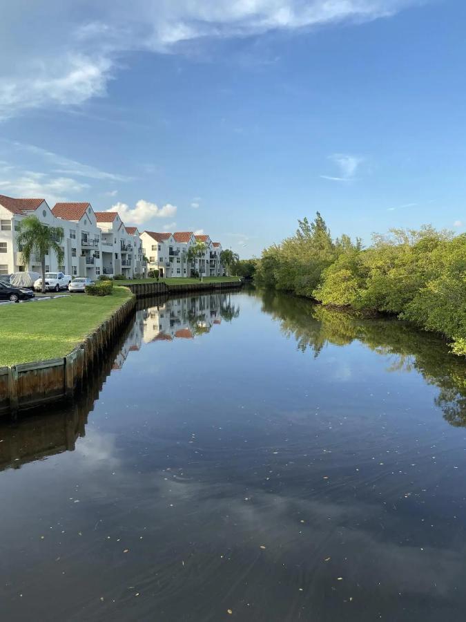 Dharma Home Suites Dania Beach At Sheridan Ocean Club Buitenkant foto