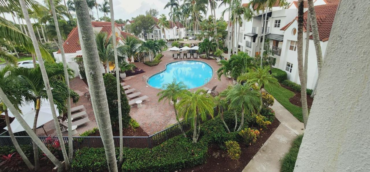 Dharma Home Suites Dania Beach At Sheridan Ocean Club Buitenkant foto